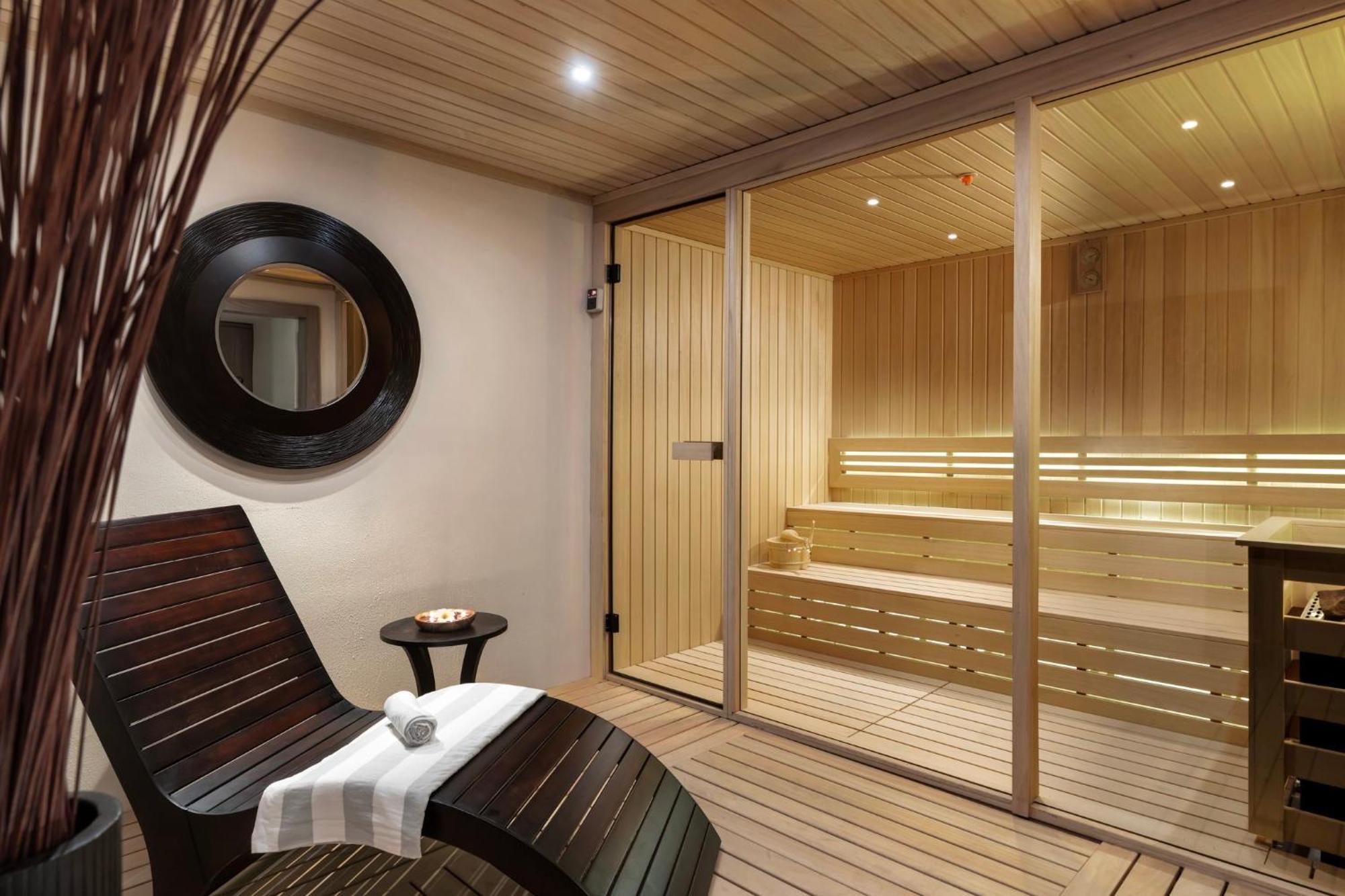 Crowne Plaza Istanbul - Ortakoy Bosphorus By Ihg Hotel Exterior foto